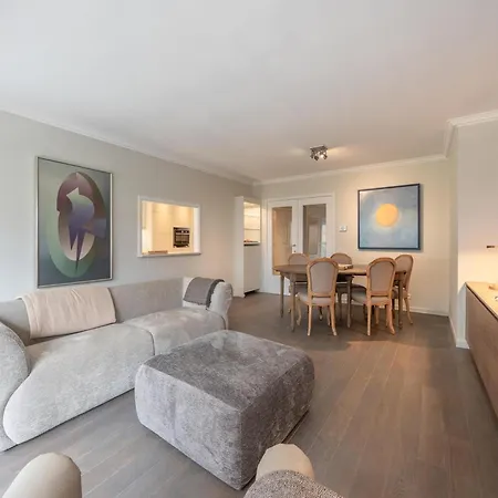 In Near アパート クノック・ヘイスト